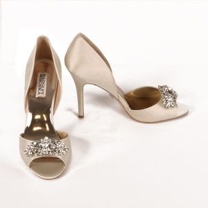 CLEARANCE! Badgley Mischka Giana d'Orsay peep-toe
